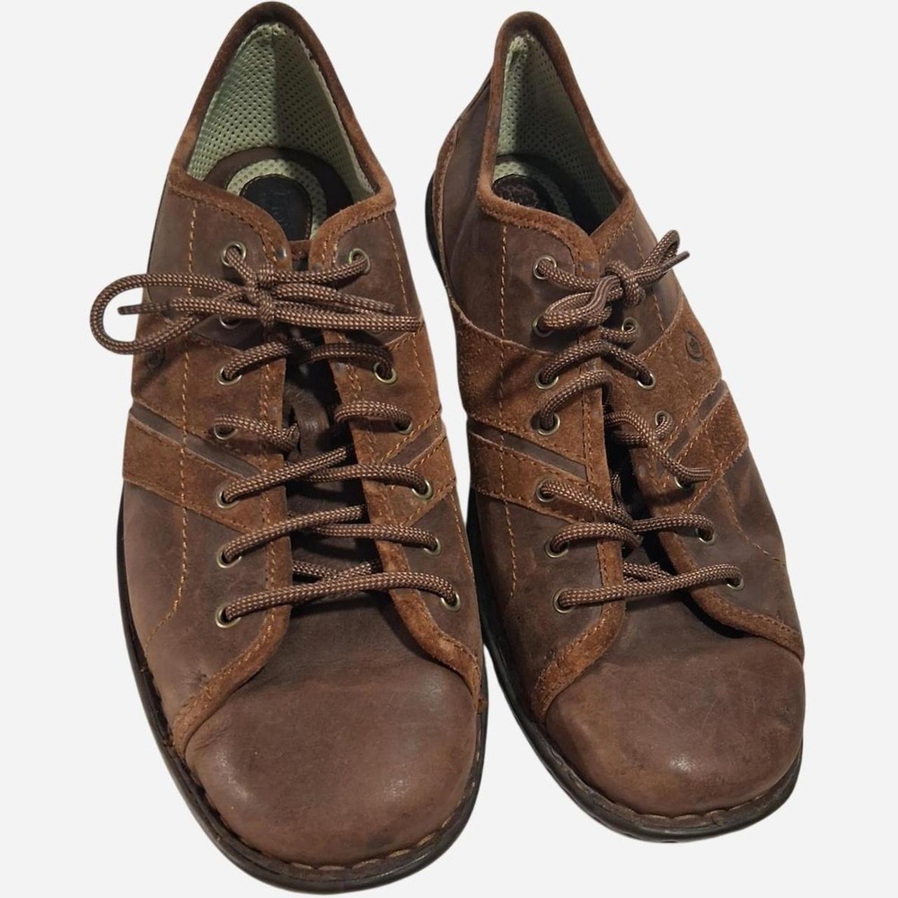 Mens Born Brown leather lace-up shoes great condition heavy sole